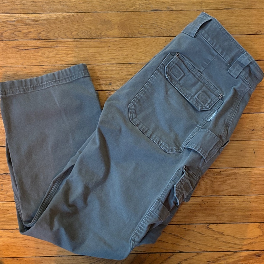 Duluth Trading Co Gray Cargo Pants